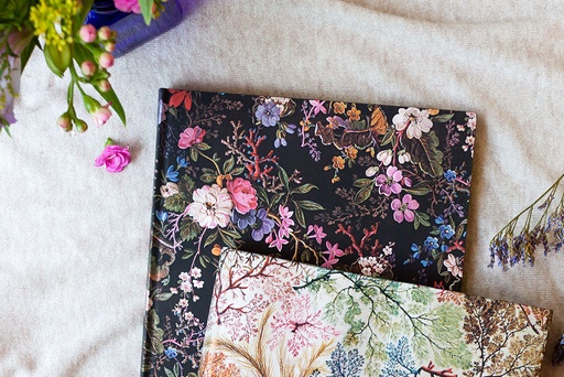 [FED5408] AGENDA PAPERBLANKS FED5408 2025 FLORALIA / WILLIAM KILBURN / ULTRA / VERTICAL